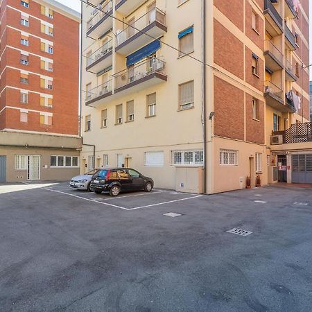 San Donato Fiere Essential Apartment W/Parking Болонья Екстер'єр фото